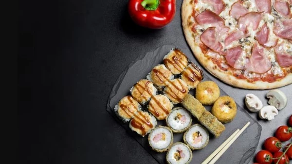 Výhody objednání sushi a pizzy domů